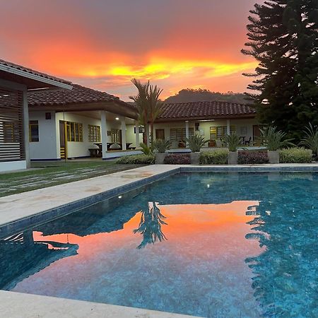 Hotel The Coffee Club Campestre Chinchiná Exterior foto